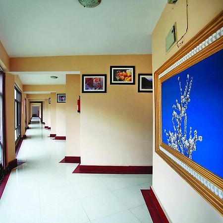 Hotel Pride Continental Srinagar  Exterior photo